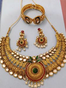Kundan Set With Bangle