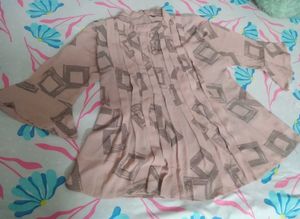 Patterned Pleated Tunic Top