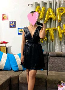 Elegant Black Side Cut-Out Dress