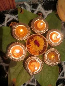 Pack Of 4 Diya Shape Flower Decorative Urli Bowl