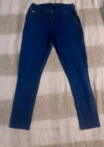 Stylish Women’s Stretchable Denim Jegging (Code 1)