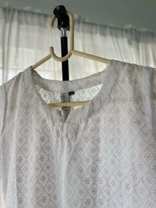 Chikankari kurti 🕊️