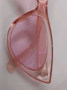 Retro Pink Cat-Eye Sunglasses
