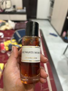 She Wants More - Esther Parfumerie