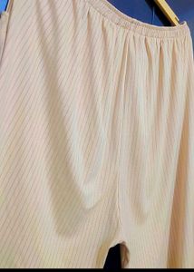Cream Trouser Black Lining Print For 36 Waist
