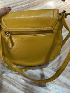 Lavie Mustard Crossbody Bag