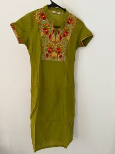 Parrot Green Kurti From Reliance Trends
