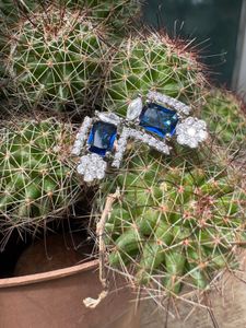 TITANIC BLUE AD STONE STUD