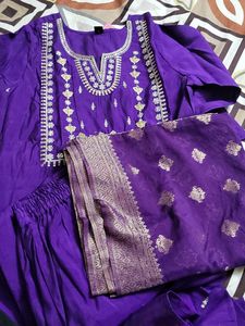 Beautiful Kurti Set With Dupatta