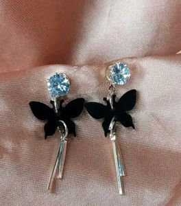 🦋🖤Butterfly Drop Earrings