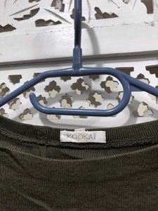 🎀 Imported Striped Olive Green Long Sleeve Top C