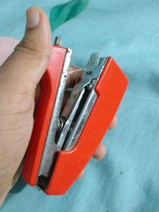 Ami Mini Hand Sewing Machine, Easy To Use