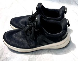 Adidas Shoe 60 % off🤩🤑