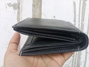 Black Wallet With Multiple Pockets