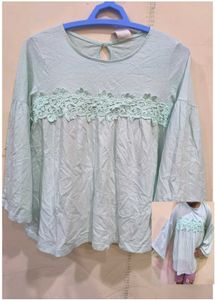 Mint green bell sleeves top for girls!