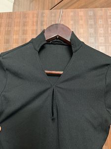 SALE 🛍️Zara Black Ribbed Top