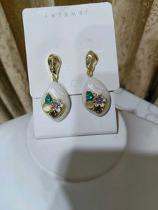 Elegant Floral Drop Earrings