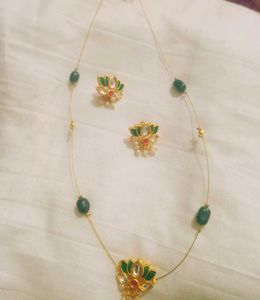 Lotus Invisible Chain With Earrings