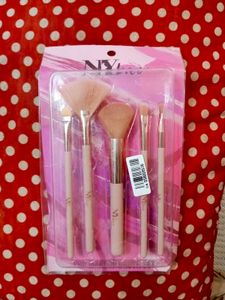 NY Bae Makeup Brush Set