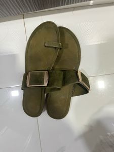 2 Flats Sandal