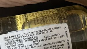 L’Occitane Almond Shower Oil 35ml