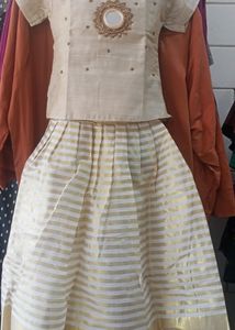 New 2 Skirt And Top For Girls