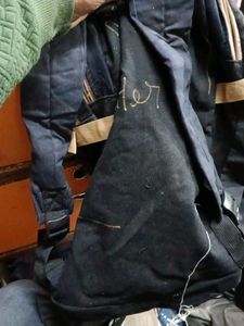 Black Diesel Bag Zips Working Properly