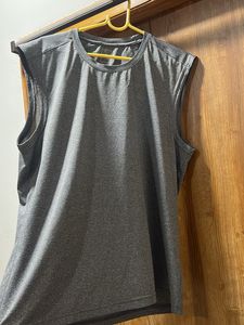 Gym tech Series Max Sleeveless T-shirt