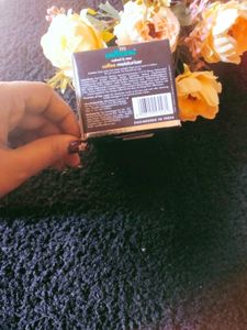 mCaffeine Naked &amp; Raw Moisturizer pack of 1