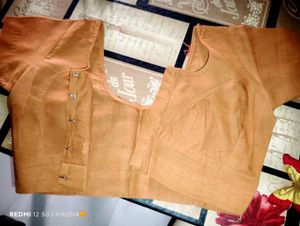 Shiny Saree With Blouse