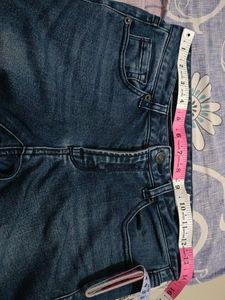Women&#39;s Jeans