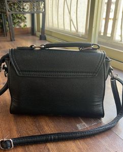 Stylish Iconic sling Bag