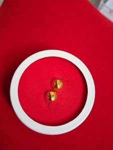 Beautiful Dimond Cut Studs