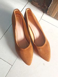 Nude Brown Beige Camel Colour Heels, Totally New