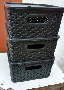 Plastic Medium Size Basket With Lid