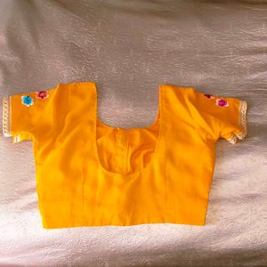 🛍️Elegant Yellow Floral Saree⭐⭐⭐⭐⭐