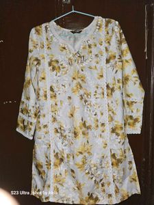 Floral Print Top fits 38-40