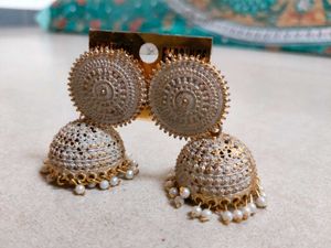 White And Golden Jhumka
