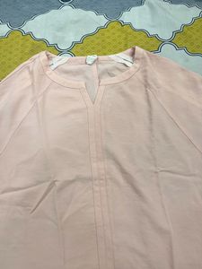 Elegant peach top