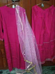 💓💓💓Heavy Pink 💗💗Three Piece Sharara Set