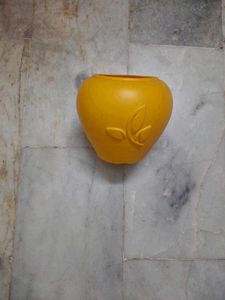 Apple Leaf Flower Pot