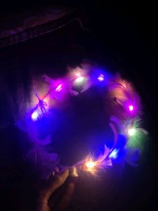 Tihara Feather With Lighting