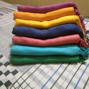 Colourful stoles(any2)