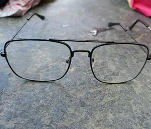 Aviator Style Black Metal Frame Glasses