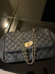 Chic Black Handbag - Brand LOVCAT Paris