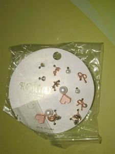 Cute Romito Earring Set