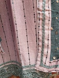 Embalished Kurta With Dupatta