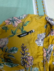 Westside Nuon Floral Top