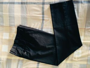 ✨ GANT Black Formal Pants – Size 30 Waist ✨
