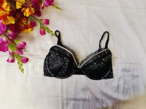 🇳🇿💫💕Elegant Black Lace Bra